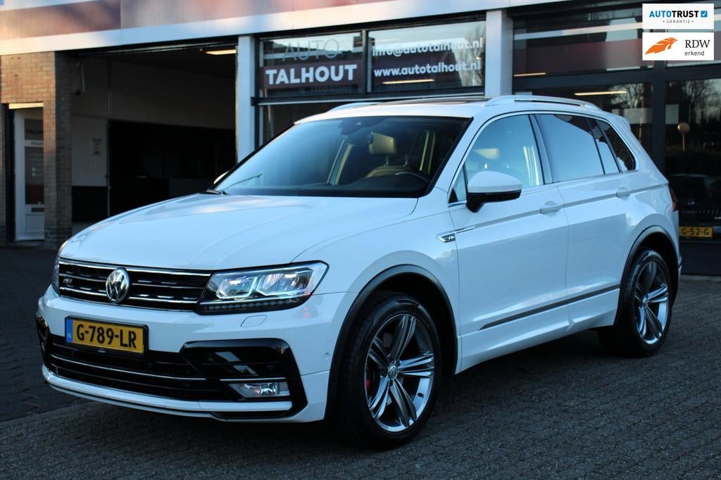 Volkswagen Tiguan 2.0 TSI 4Motion Highline > R-LINE AUTOMAAT, Automaat, Gebruikt, 4 cilinders, 2500 kg