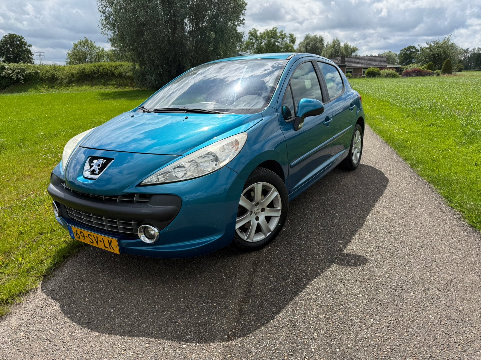 Peugeot 207 1.6 16V 5DRS2006 Blauw nw apk leuk en nette auto, Voorwielaandrijving, Blauw, Bedrijf, Handgeschakeld