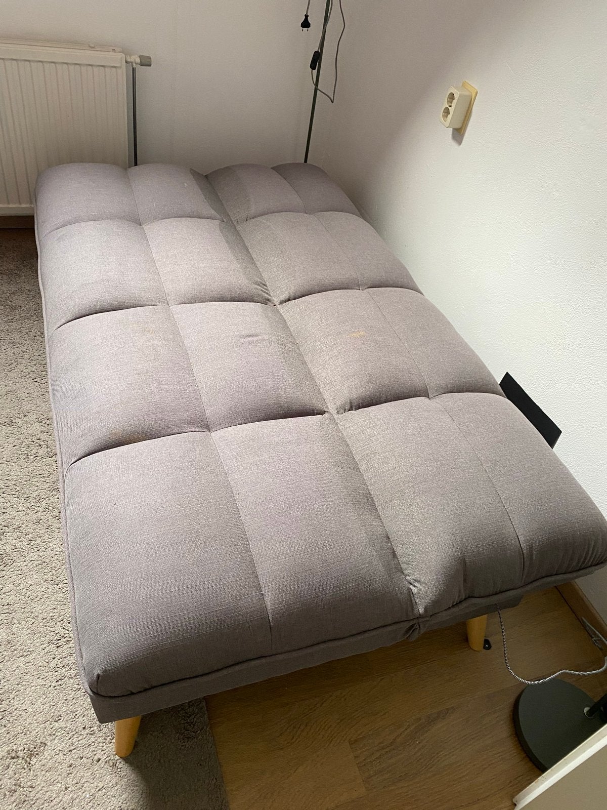 Comfortabele grijze slaapbank - Ideaal voor kleine ruimtes, Ophalen, Gebruikt, Tweepersoons, 180 cm