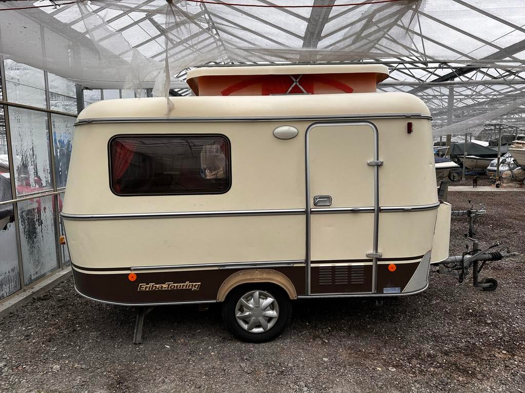 Compacte Eriba Pan Familia. Ideaal voor avontuurlijke reizen, Caravans en Kamperen, Standaardzit, Hefdak, Particulier, 500 - 750 kg