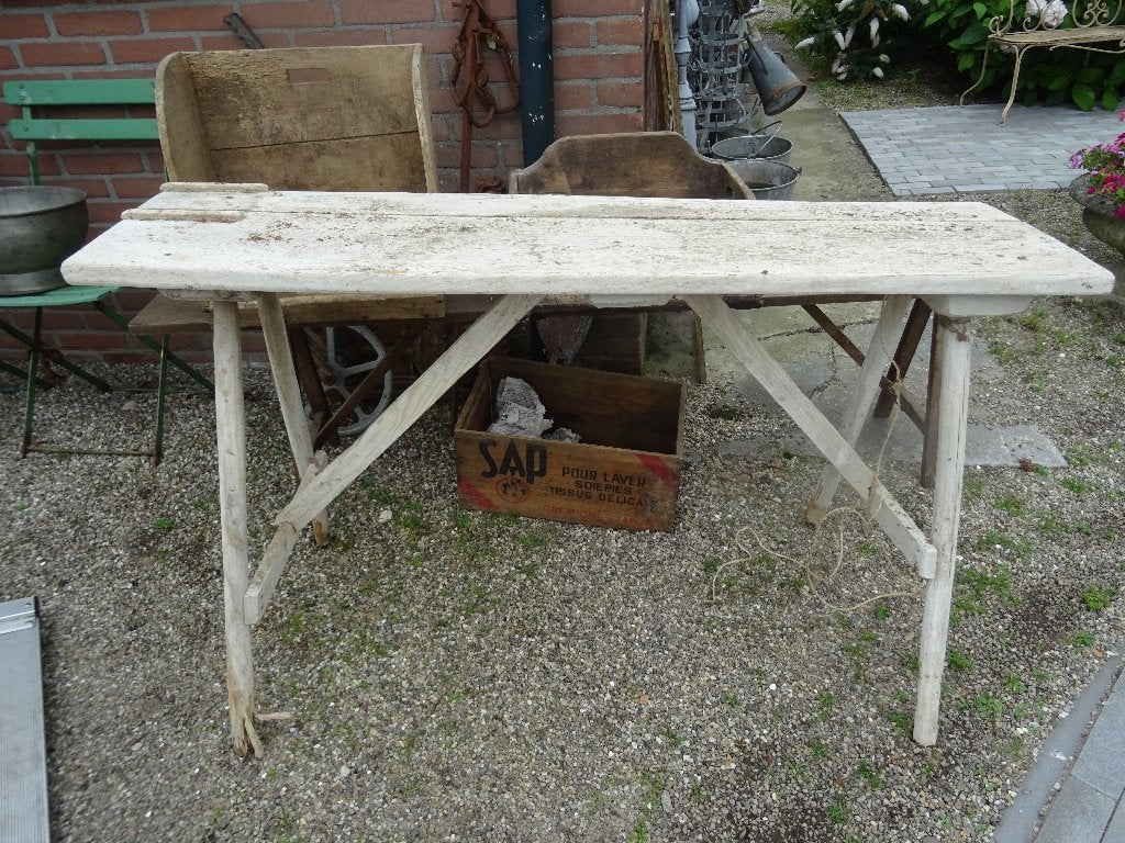 leuke Franse houten wastafel / was tafel, Ophalen