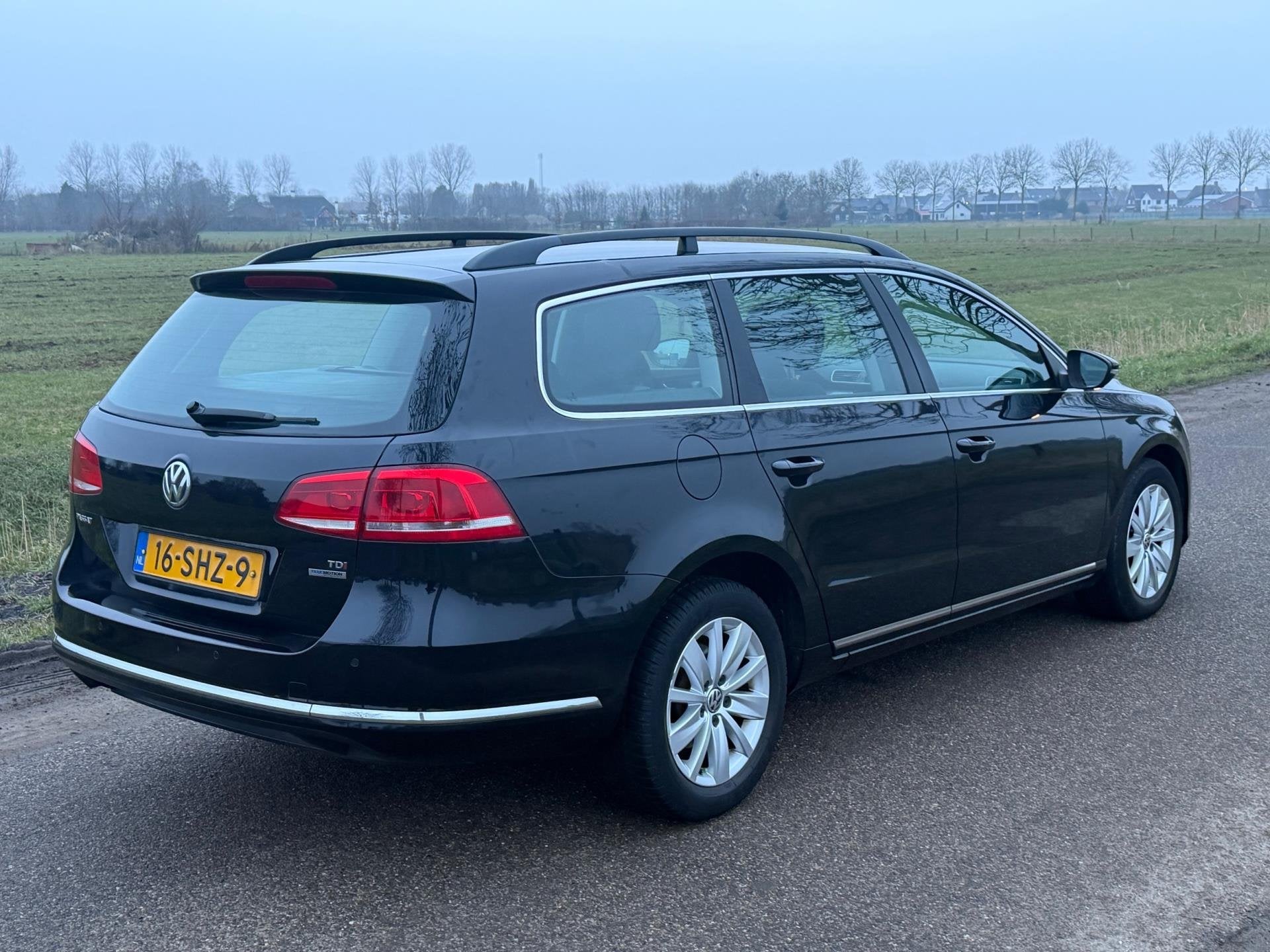 Volkswagen Passat Variant 1.6 TDI Comfortline BlueMotion Nav, Voorwielaandrijving, Euro 5, Stof, Gebruikt