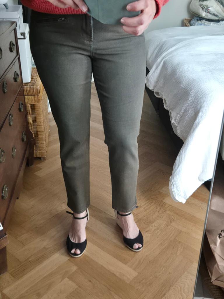 NYDJ taupe coated jeans, aansluitend model, Ophalen of Verzenden, Zo goed als nieuw, Overige kleuren, W28 - W29 (confectie 36)