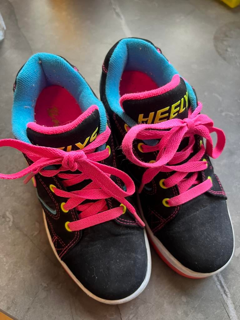 Heelys maat 32, Ophalen, Zo goed als nieuw, Kinderen