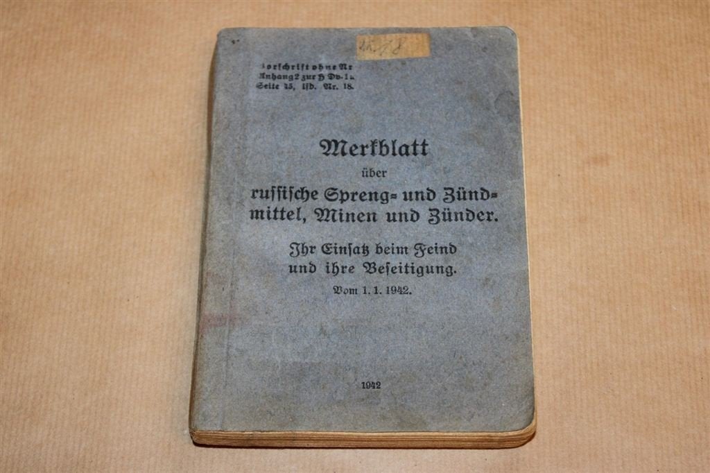 Duits soldatenhandboek - Russische mijnen e.d. - 1942 !!, Ophalen of Verzenden, Duitsland