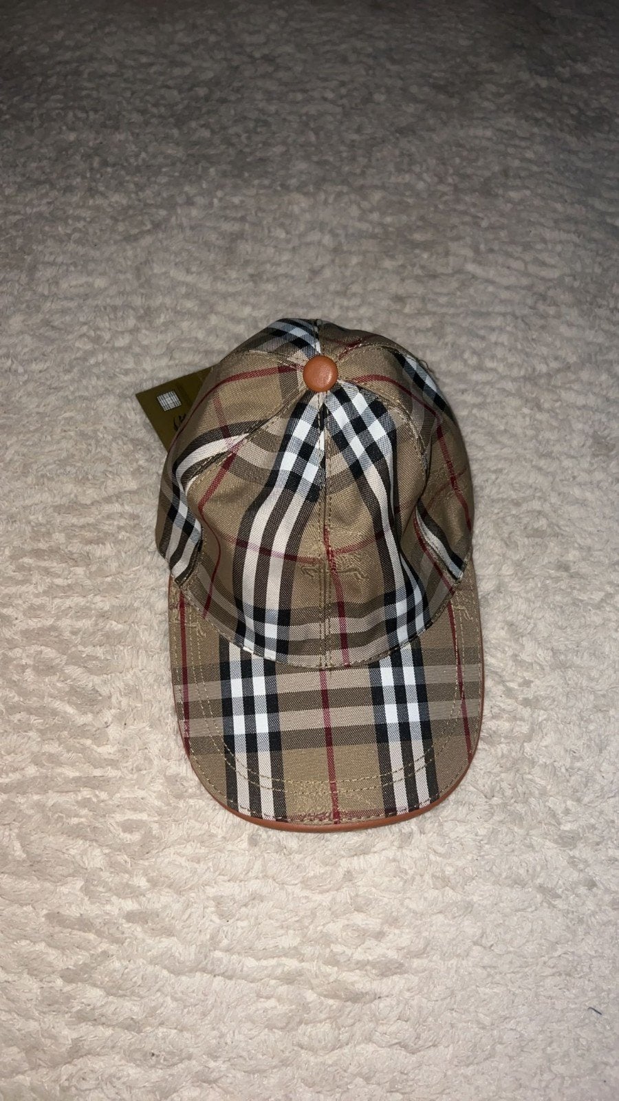 Burberry pet met klassiek ruitpatroon - Nieuw met kaartjes, Nieuw, Pet, Burberry, One size fits all