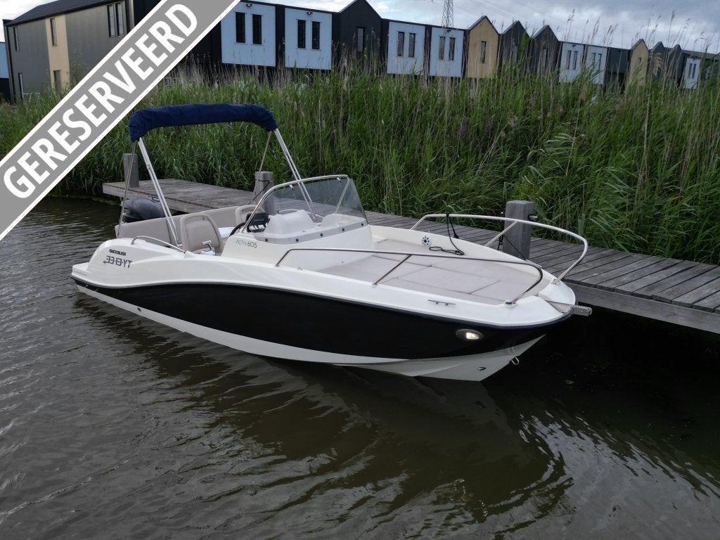 Quicksilver 605 Sundeck - 150 pk Mercury | 65 km/u | 465 hr.