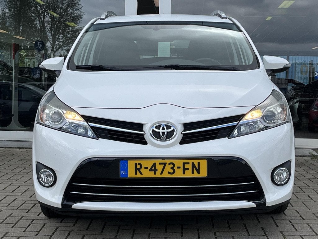 Toyota Verso 1.8 VVT-i Business, Gebruikt, Euro 6, 4 cilinders, Wit