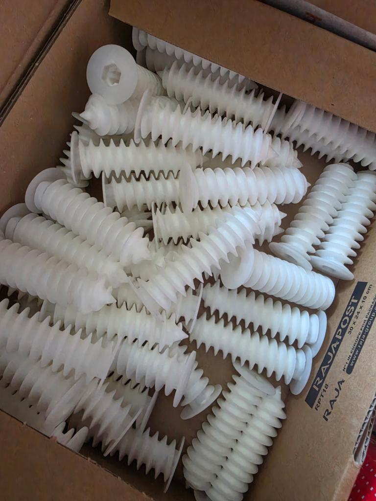 Een doos Schuimplaatpluggen gratis!, Ophalen, Nieuw, Minder dan 50 mm, Pluggen