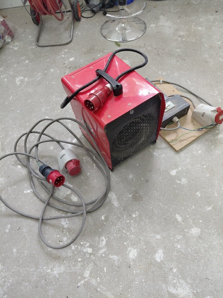 Kelfort 9kW elektr. bouwkachel 380V met aansluit toebehoren., Ophalen, 30 tot 80 cm, Gebruikt, Kachel