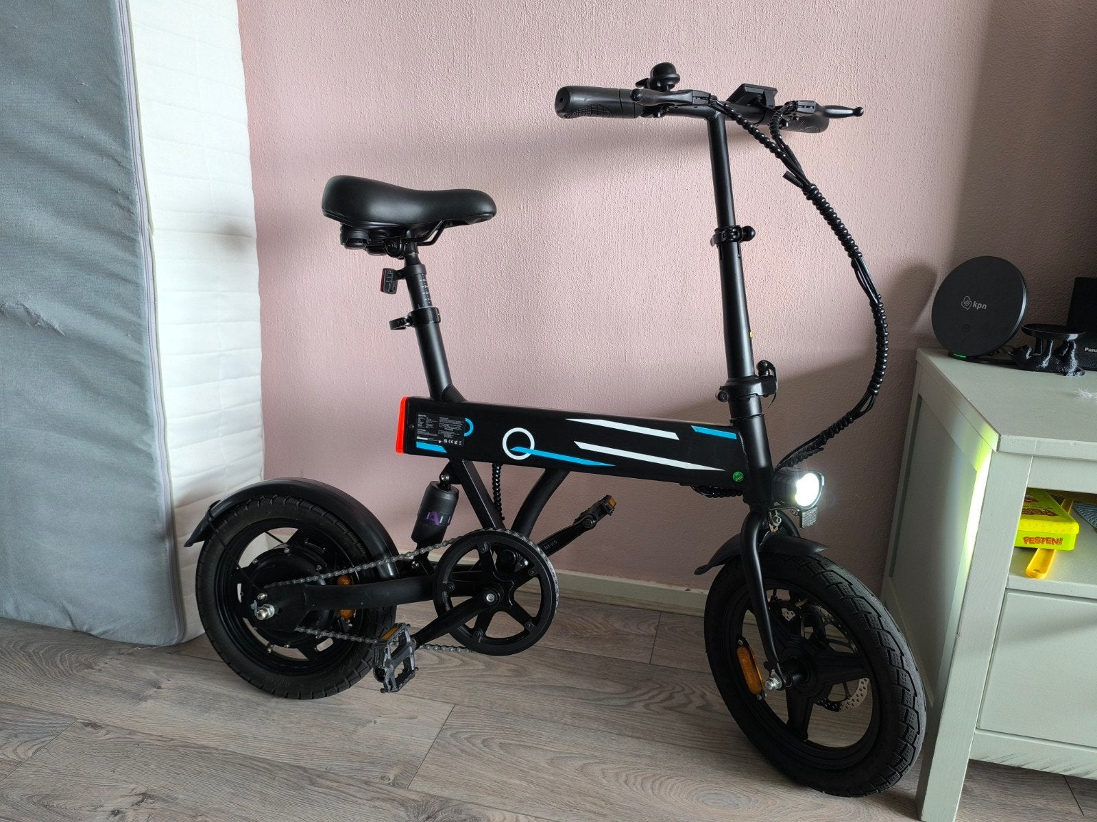 Vouwfiets Elektrisch EB1 Mini Bike, Fietsen en Brommers, Fietsen | Vouwfietsen, Ophalen, Zo goed als nieuw, 20 inch of meer
