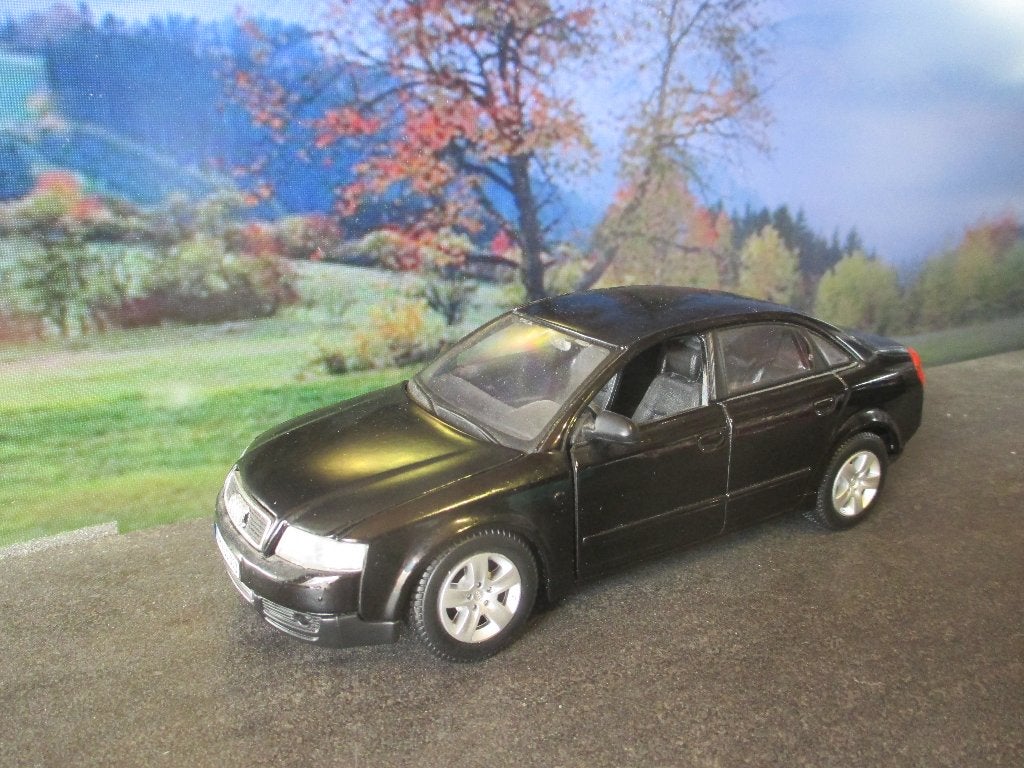 1:24 AUDI A4 - Maisto zwart, Hobby en Vrije tijd, Ophalen of Verzenden, Gebruikt, Maisto