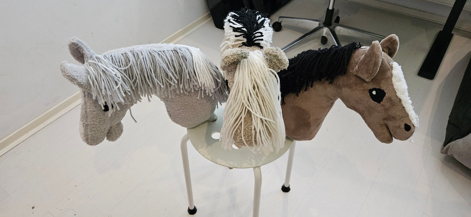 3 Zelfgemaakte Hobbyhorse Paardjes op Stok, Ophalen of Verzenden, Jongen of Meisje