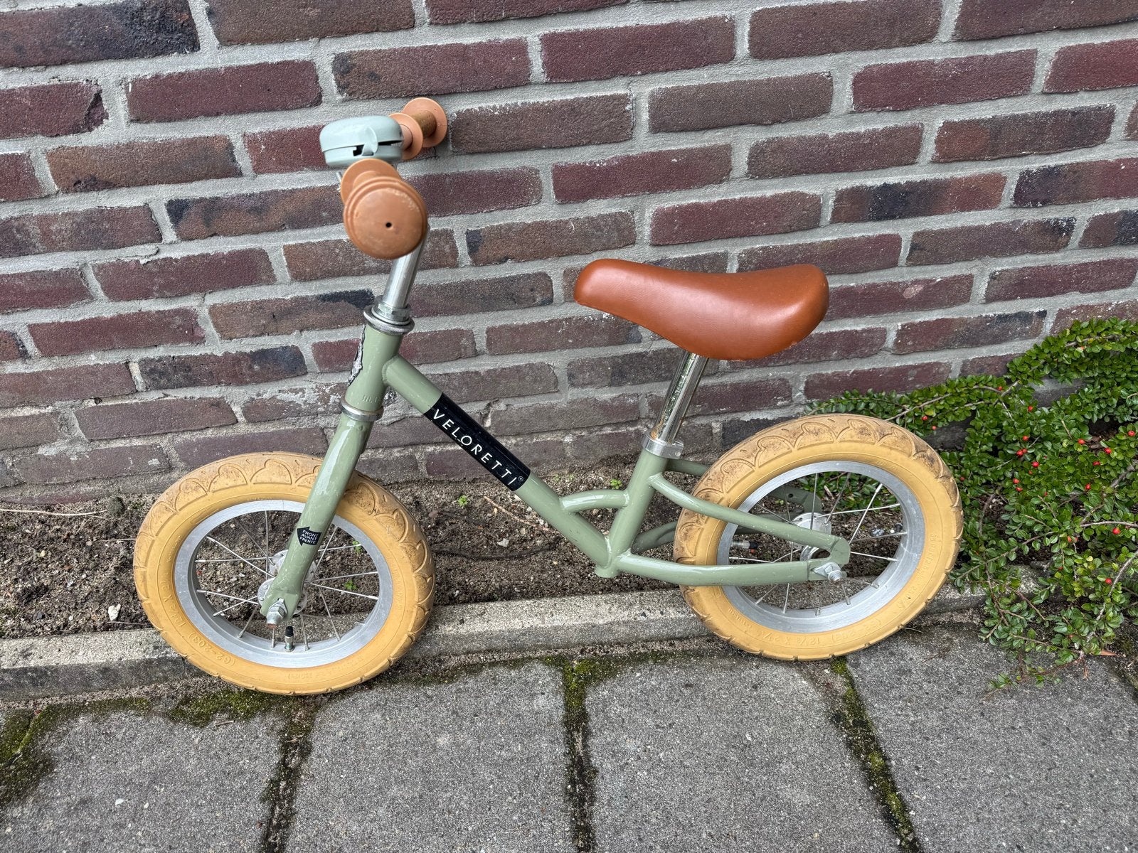 Veloretti loopfiets - Desert Moss, Ophalen, Gebruikt, Minder dan 16 inch