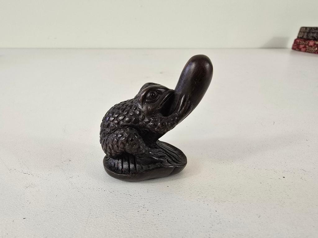 Netsuke #7 kikker, hout, Japan, begin 20e eeuw, Antiek en Kunst, Ophalen of Verzenden