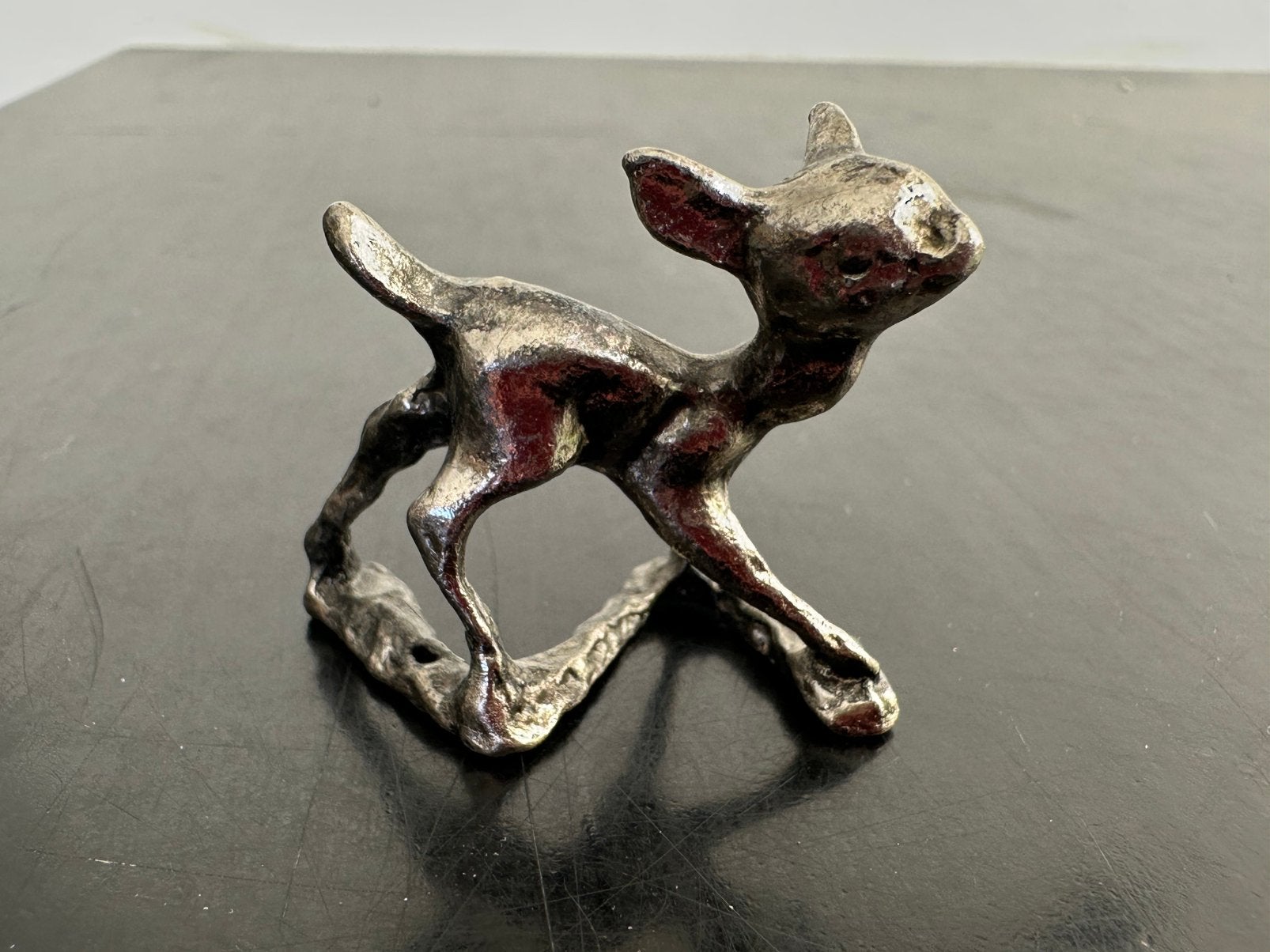 Oud verzilverd Hert  beeldje 4/3 cm, Ophalen of Verzenden, Gebruikt, Dier