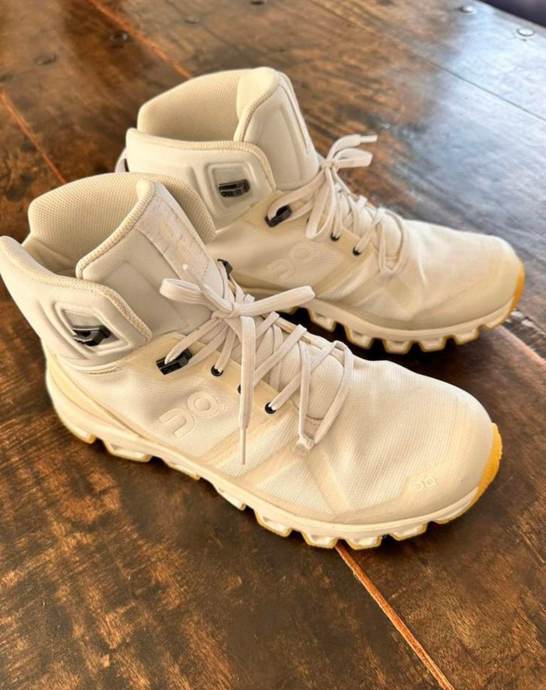 On hoge sport schoenen Dames maat 39, Ophalen of Verzenden, Zo goed als nieuw, Schoenen