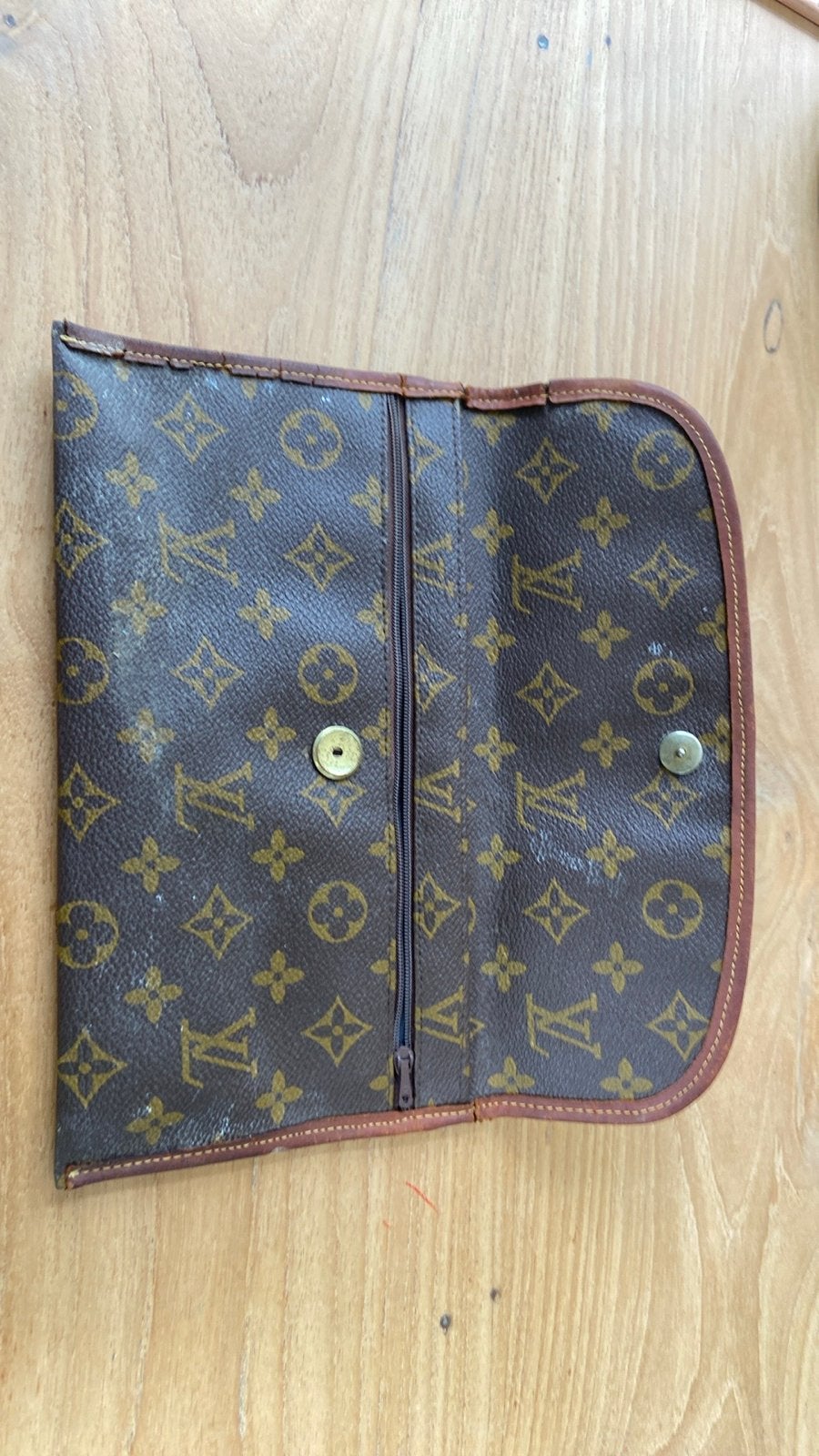 Monogram pochette clutch, Ophalen of Verzenden, Gebruikt, Bruin, Avondtasje