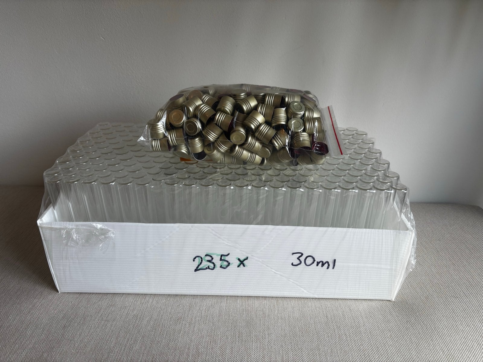 Testbuisjes 30ml glazen flesjes met schroefdop 235 stuks, Ophalen, Goud, Nieuw, Overige merken