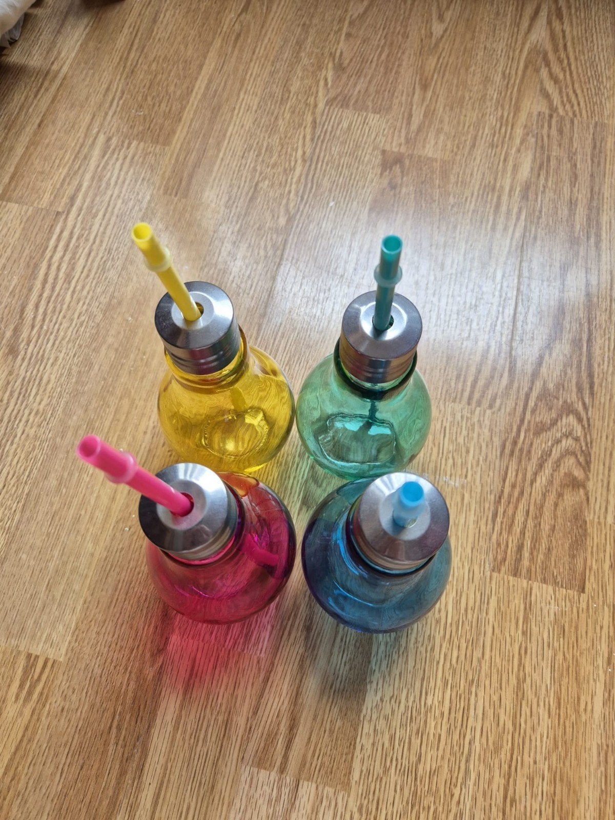 4 glazen drink bekers met ruetje, Ophalen