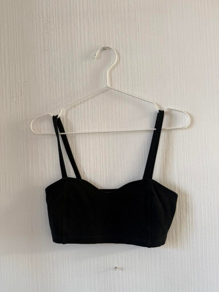 Brandy Melville zwarte crop top Maat S, Zwart, Ophalen of Verzenden, Zo goed als nieuw, Maat 36 (S)