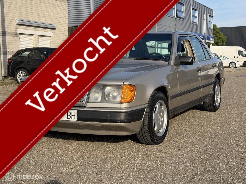 Mercedes 250 D Belastingvrij, Auto's, Oldtimers, Bedrijf, Centrale vergrendeling, Mercedes-Benz, Diesel, Sedan, Handgeschakeld