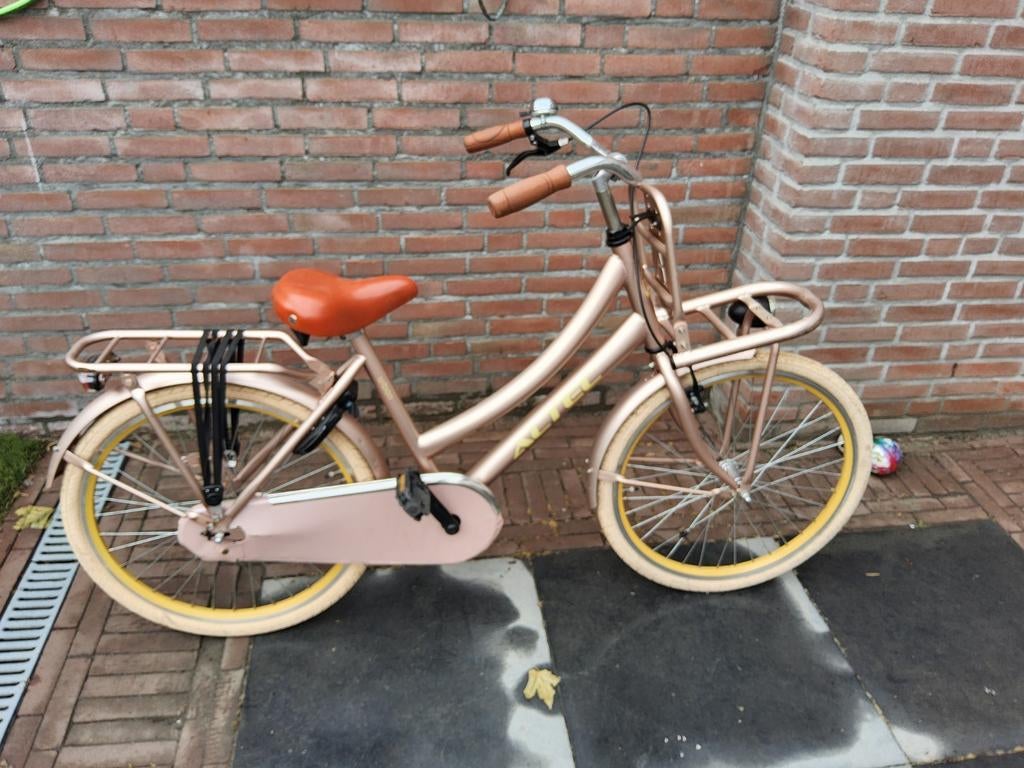 Kinderfiets in zeer nette staat - weinig gebruikt, Fietsen en Brommers, Fietsen | Kinderfietsjes, Altec, Ophalen of Verzenden