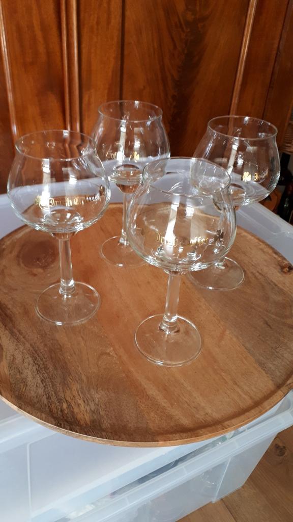 4x Irish Coffee glas bolvormig, Verzamelen, Glas en Borrelglaasjes, Ophalen, Zo goed als nieuw