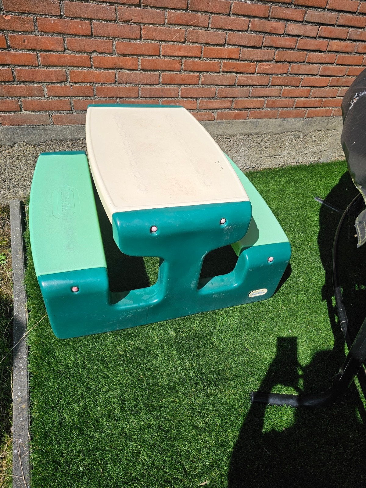 Little Tikes picknickbankje voor kinderen, Kinderen en Baby's, Ophalen, Gebruikt