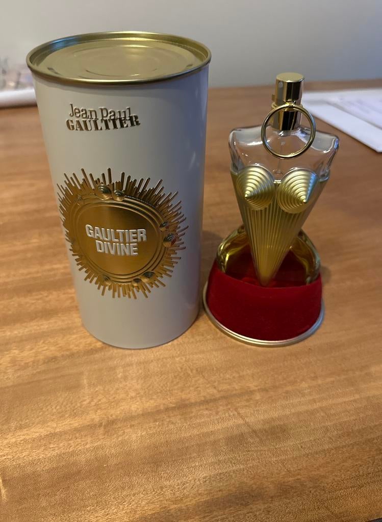 Jean Paul Gaultier Divine eau de parfum - Zo goed als vol!!, Sieraden, Tassen en Uiterlijk, Uiterlijk | Parfum, Ophalen of Verzenden