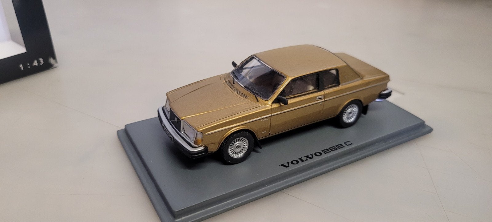 Neo Scale Volvo 262 C, Hobby en Vrije tijd, Modelauto's | 1:43, Ophalen of Verzenden, Zo goed als nieuw, Auto, Overige merken