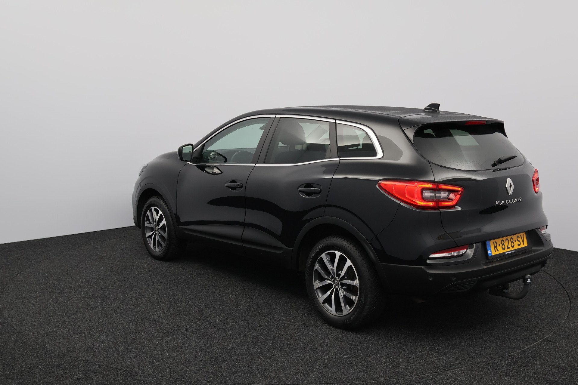 Renault Kadjar 1.3 TCe Limited/ Facelift! Trekhaak/ Stoelver, Auto's, Voorwielaandrijving, Gebruikt, Euro 6, 4 cilinders