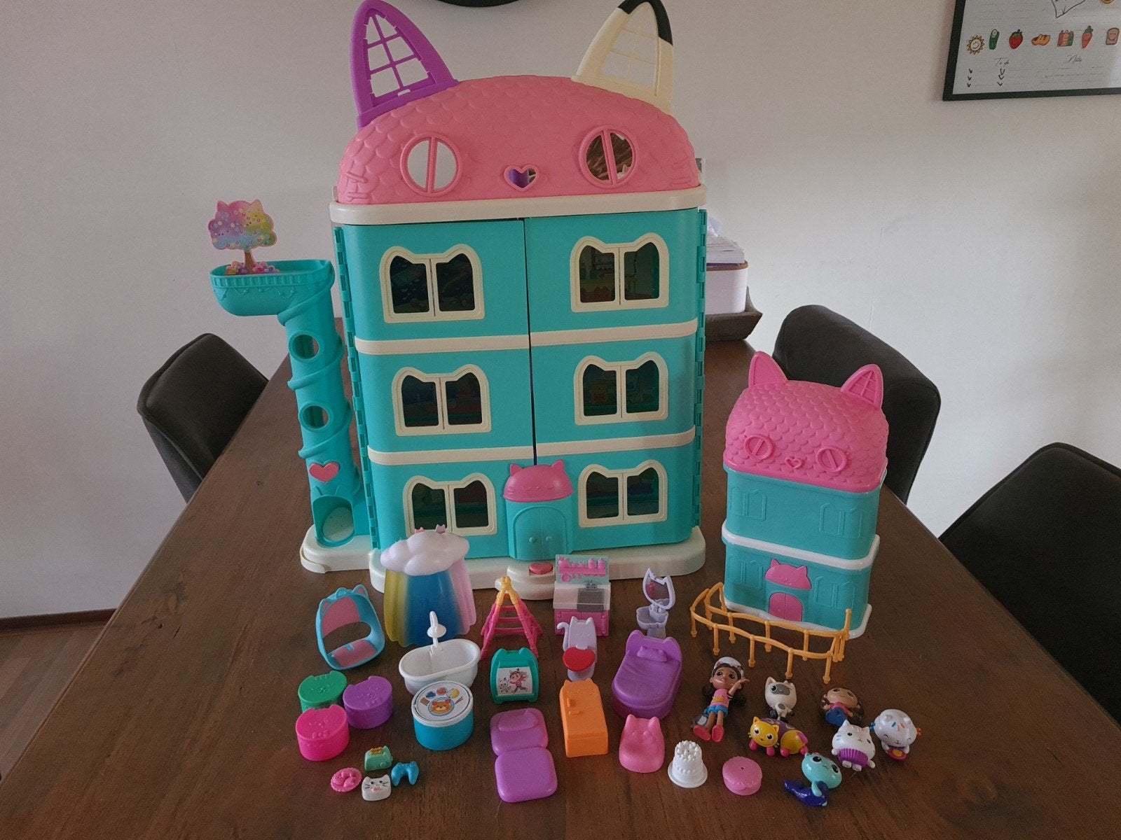 Gabby's Poppenhuis groot&klein + gratis knuffel tas, Ophalen of Verzenden, Zo goed als nieuw, Poppenhuis