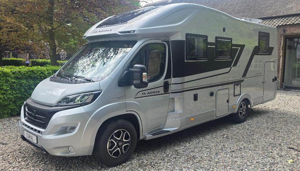 Adria Coral 670 DL Supreme automaat Enkele bedden, E & P, Automaat, Fiat, Vloeistofverwarming, 7 tot 8 meter