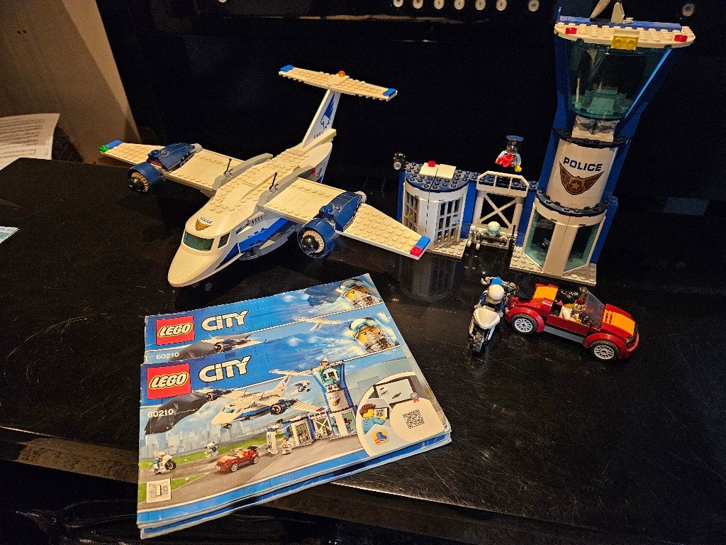 lego city politiebureau met vliegtuig 60210, Ophalen, Lego, Inclusief minifiguren, Complete set