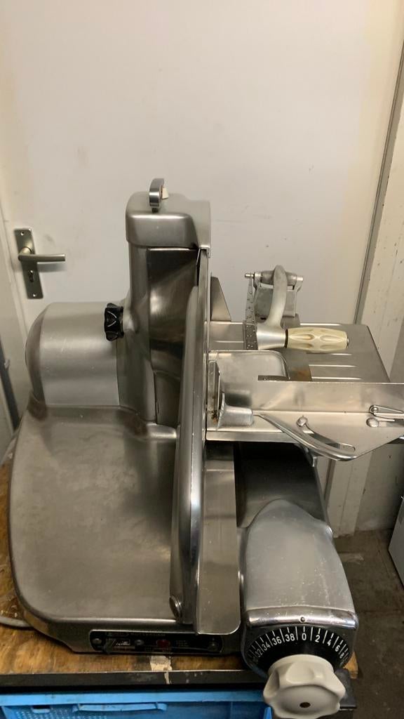 berkel snijmachine 834, 4 liter of meer, Ophalen, Gebruikt, 1 snelheid