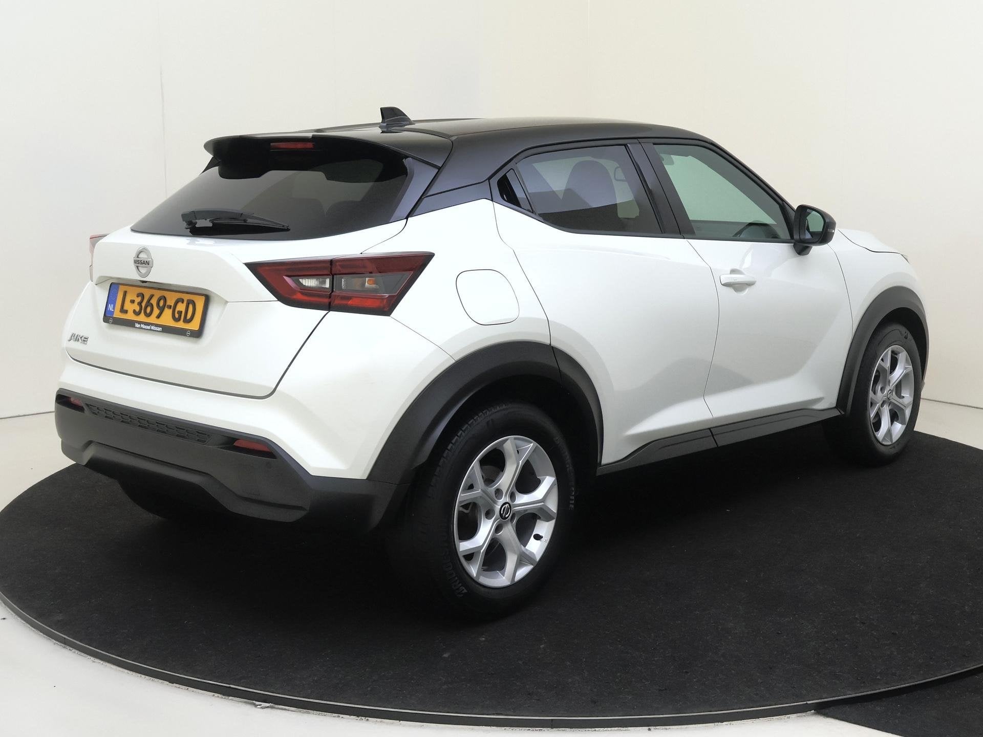 Foto 4 van Nissan Juke 1.0 DIG-T N-Connecta | BTW| Automaat | Navigatie