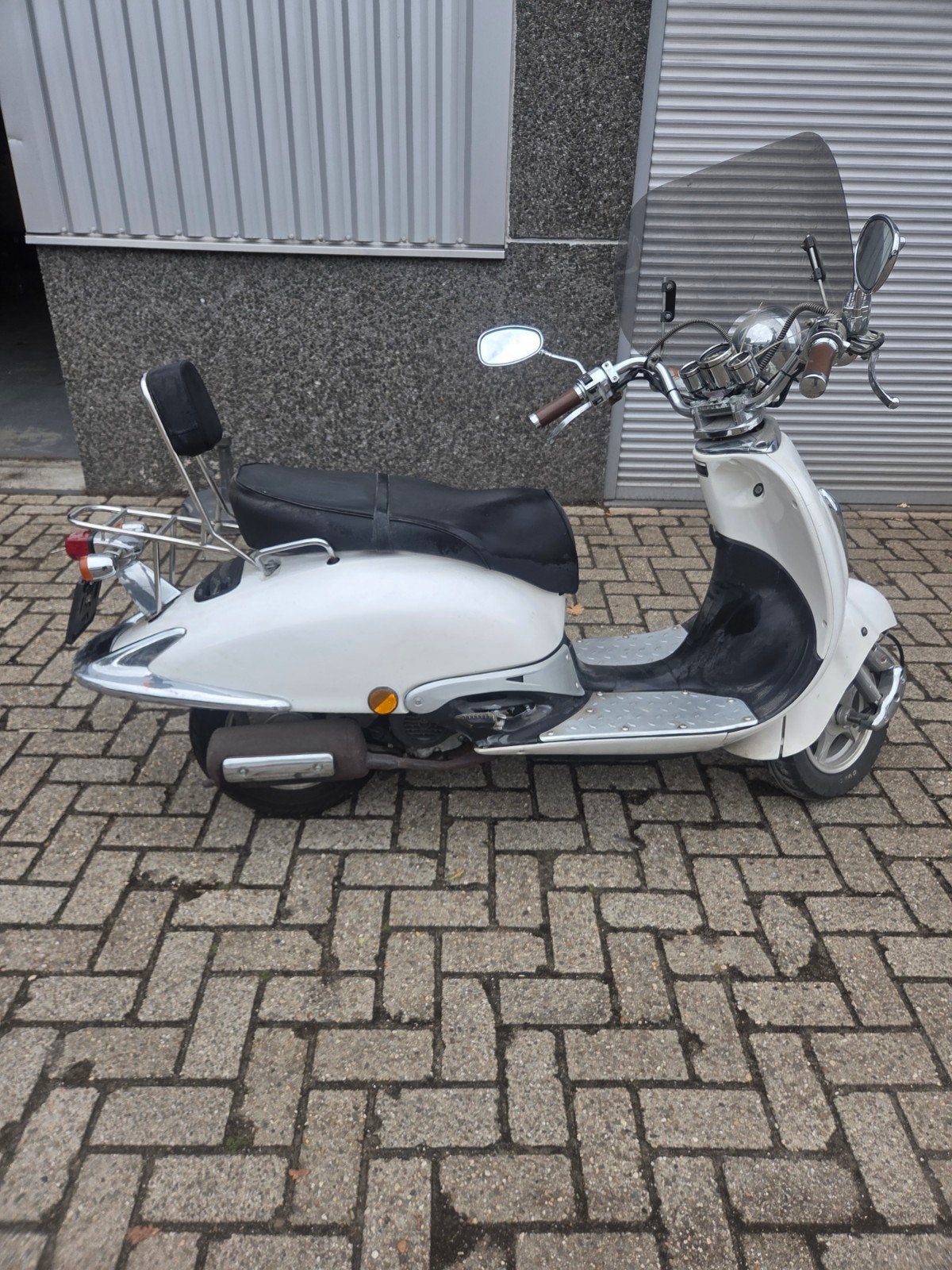 BTC Fosti Grande Retro 50cc, Fietsen en Brommers, Snorfietsen en Snorscooters, Ophalen, Benzine, Overige merken