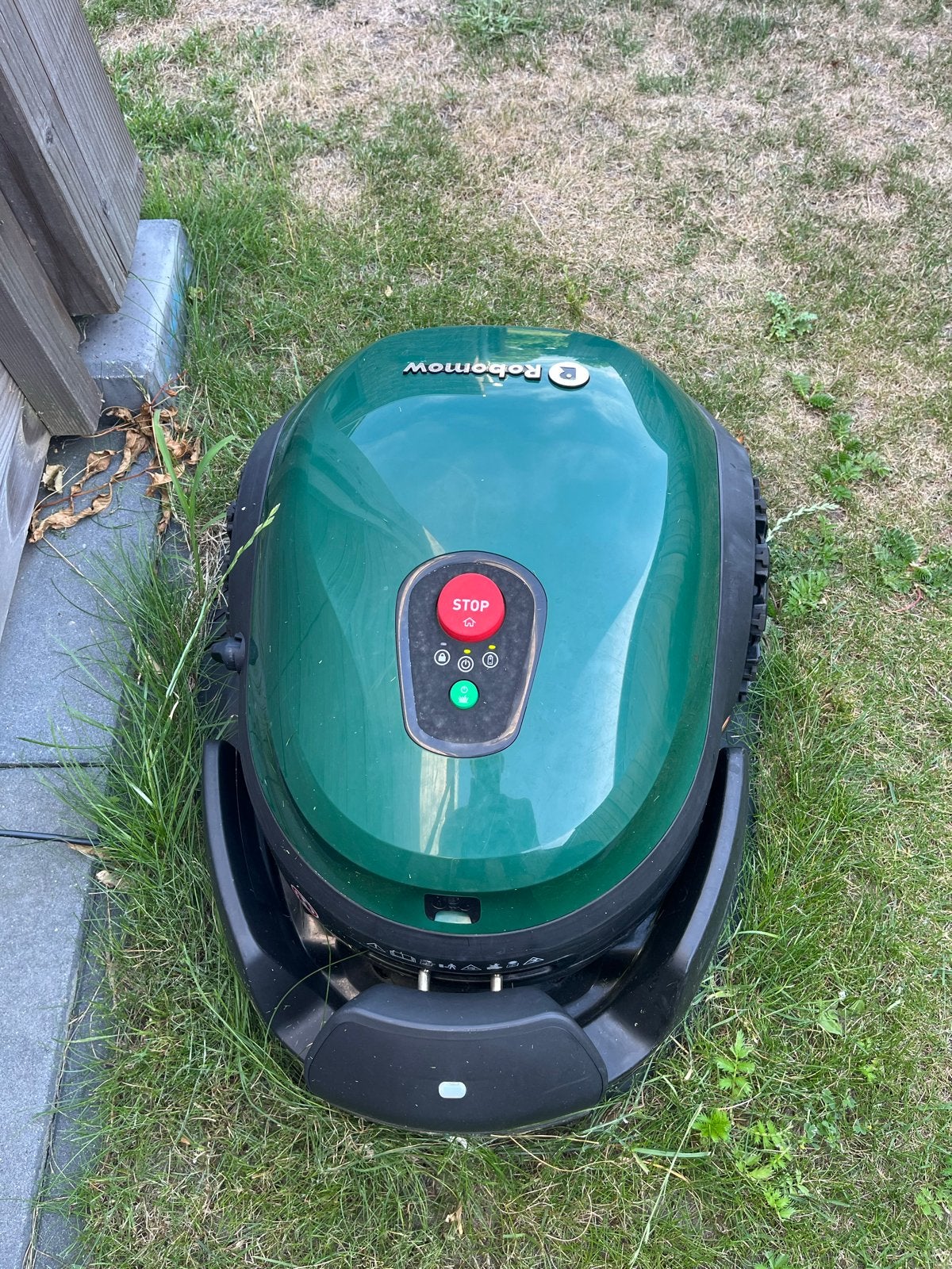 Robomow RT700 robotmaaier - anderhalf jaar oud, Ophalen, Cirkelmaaier, Accu-grasmaaier, Zo goed als nieuw