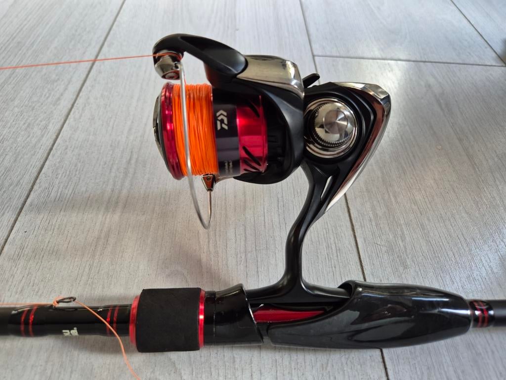 Abu Garcia Vendetta Roofvishengel - Perfect voor beginners, Watersport en Boten, Hengelsport | Roofvissen, Ophalen, Zo goed als nieuw