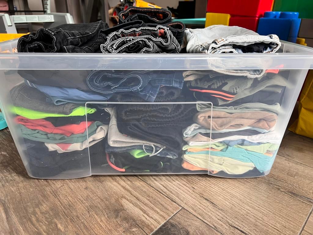 Bak kinderkleding maat 98/104, Ophalen of Verzenden, Zo goed als nieuw, Overige maten