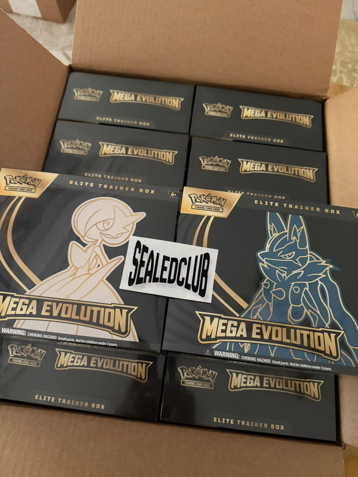 Mega evolutions elite trainer box, Ophalen of Verzenden, Zo goed als nieuw