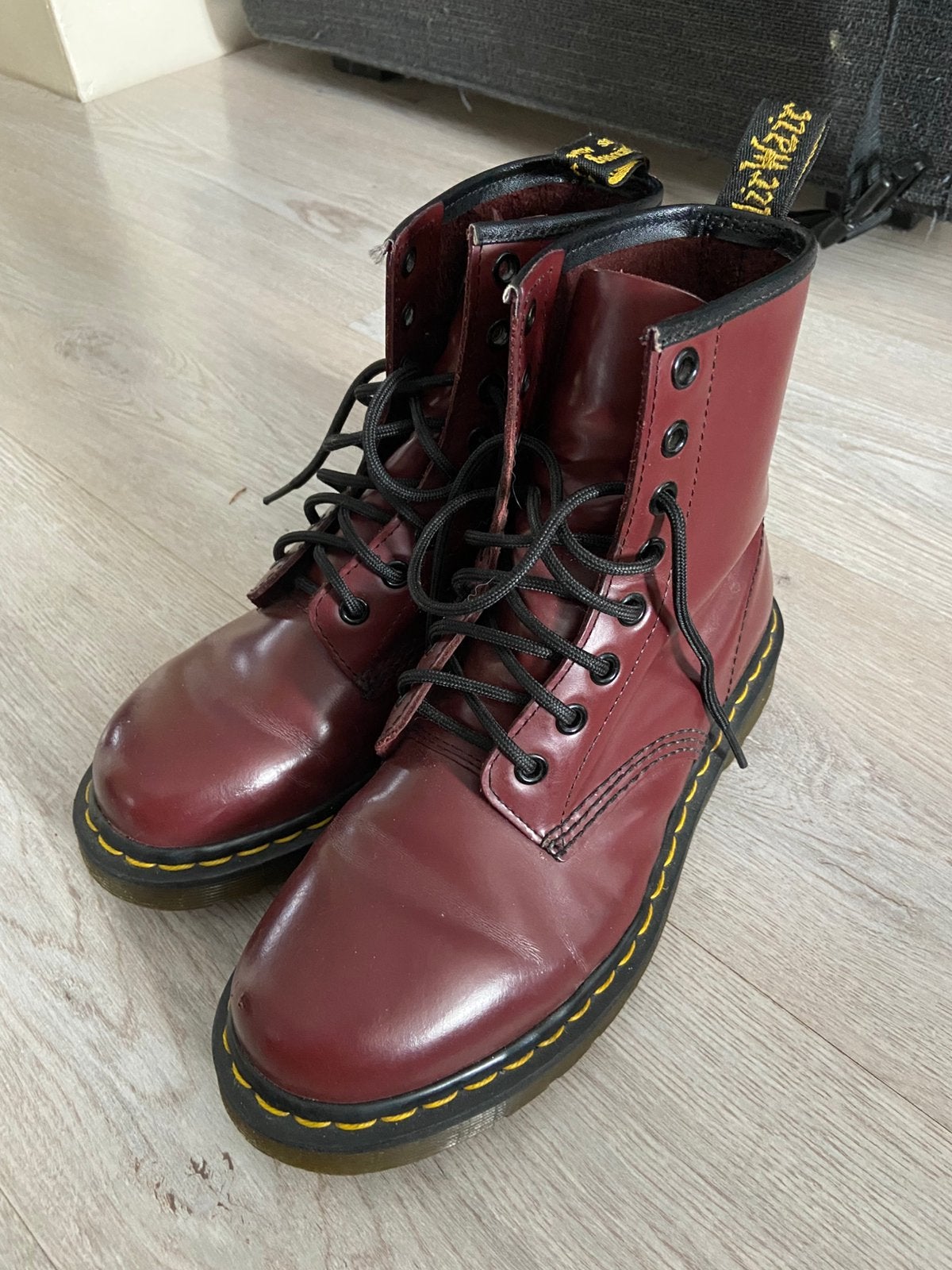 Dr martens 37 wijnrood, Overige kleuren, Boots, Ophalen of Verzenden, Gedragen