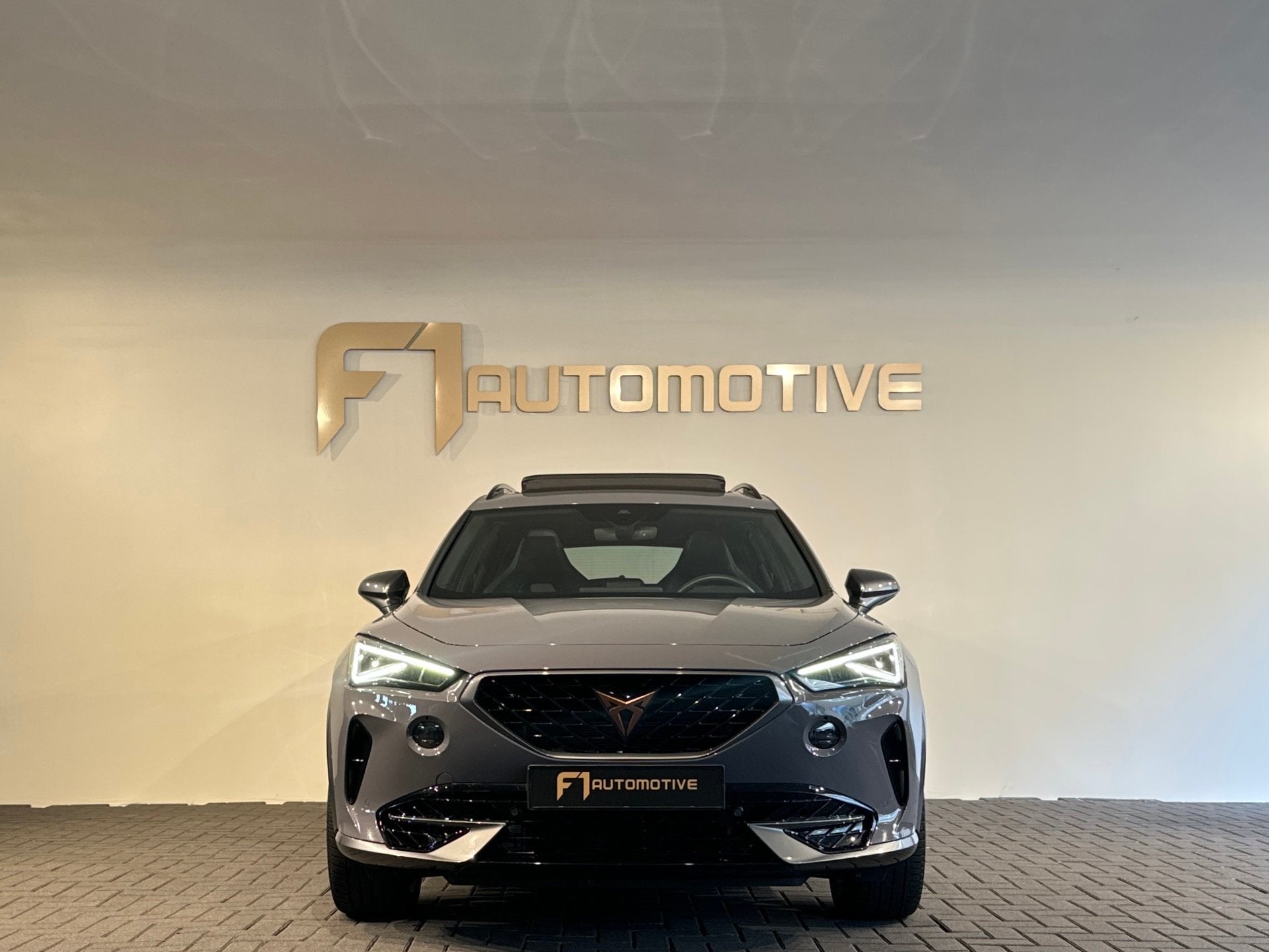 Cupra FORMENTOR 2.0 TSI 4DRIVE Pano|Brembo|Memory|Dodehoek|S, Auto's, Euro 6, 4 cilinders, Automatische klimaatregeling, Leder en Stof