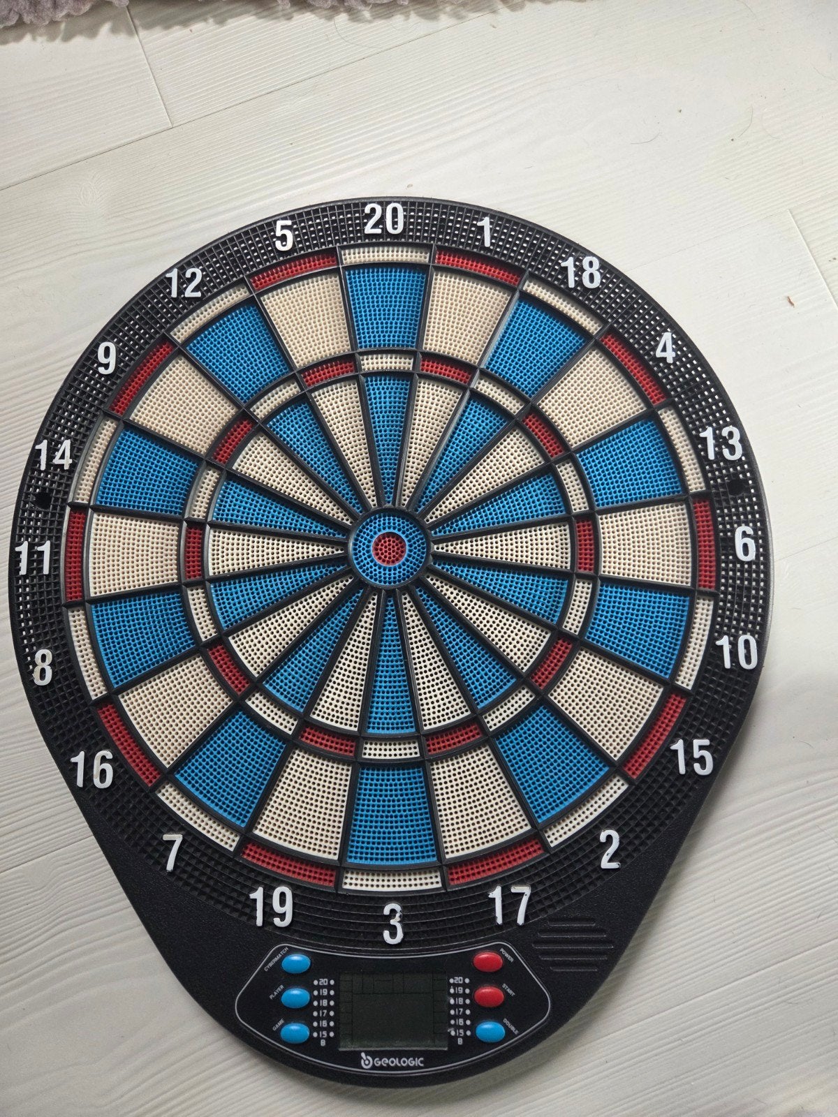 Elektrische dartbord, Ophalen, Zo goed als nieuw, Dartbord