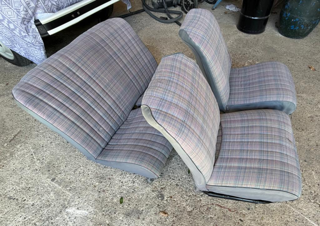 BEKLEDING 2cv6 stoelen, een stoelhoes met slijtage, Auto-onderdelen, Ophalen of Verzenden
