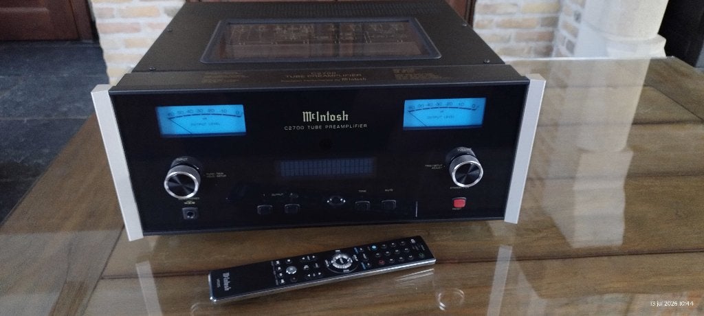 MCINTOSH C2700  (2 jaar oud), Ophalen, Zo goed als nieuw, 120 watt of meer, Overige merken