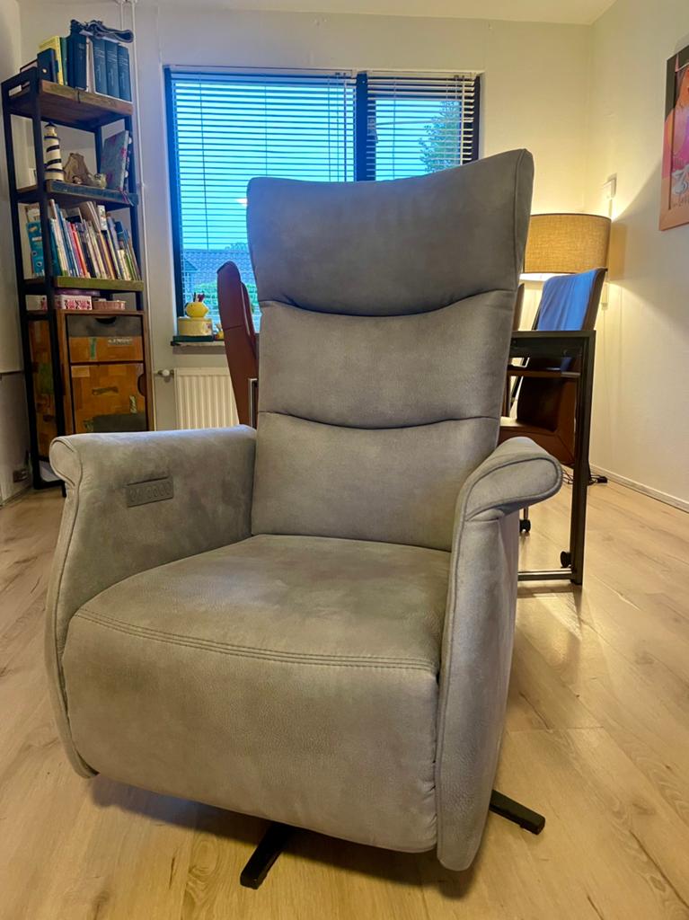 RelaxFauteuil Prominent Sta-Op Accu ZGAN!!! Nieuwprijs €5650, Leer, Ophalen of Verzenden, Zo goed als nieuw, Prominent Design Kwaliteit Comfort ZGAN!!!