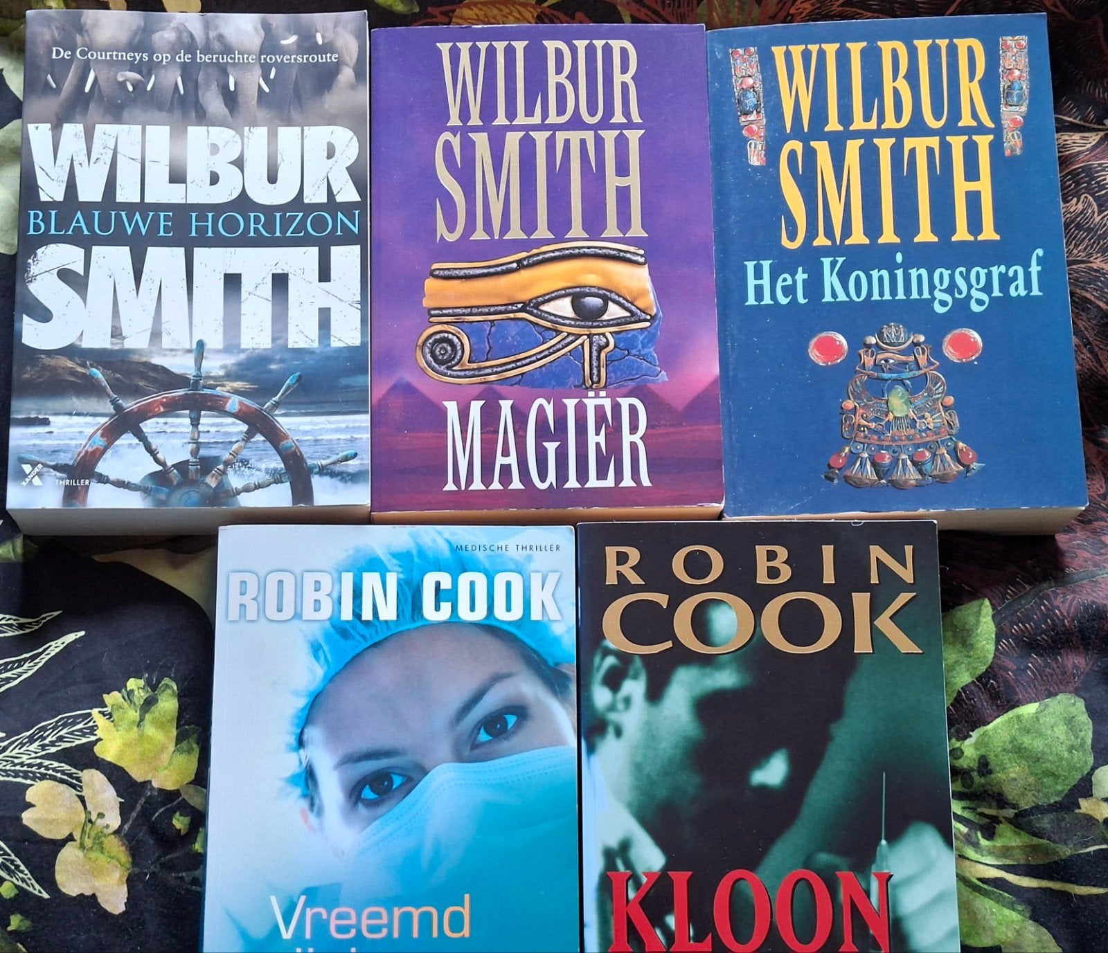Grote collectie thrillers en romans (25 boeken), Ophalen, Gelezen, (o.a. Tom Clancy, Philipp Vandenberg, Robin Cook), Nederland