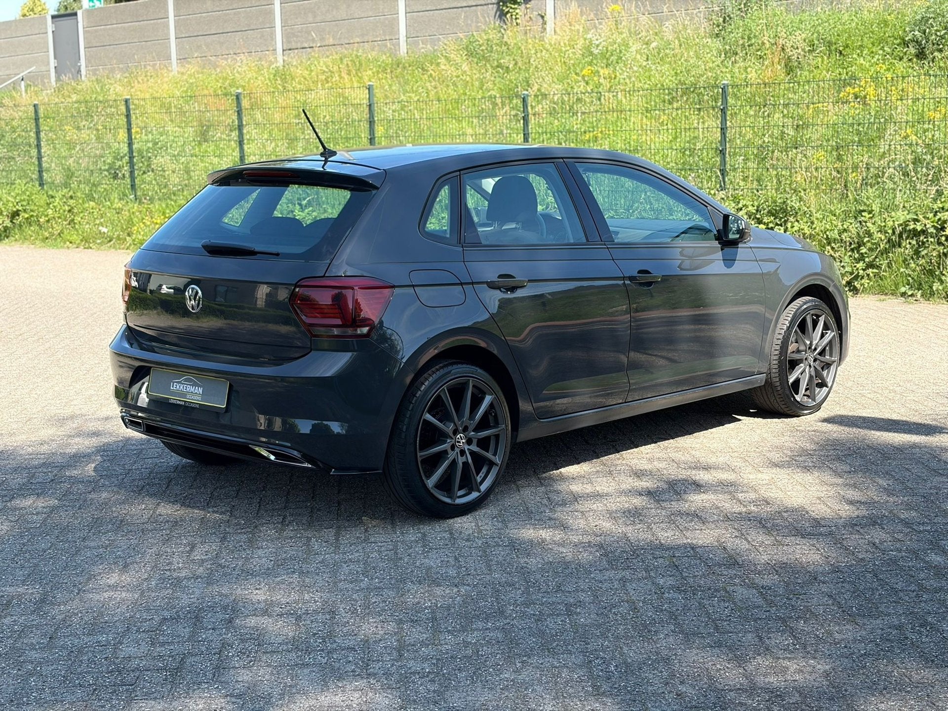 Volkswagen Polo 1.0 Comfortline BLUETOOTH I NWE APK I AIRCO, Auto's, Volkswagen, 1005 kg, Origineel Nederlands, Bedrijf, Handgeschakeld